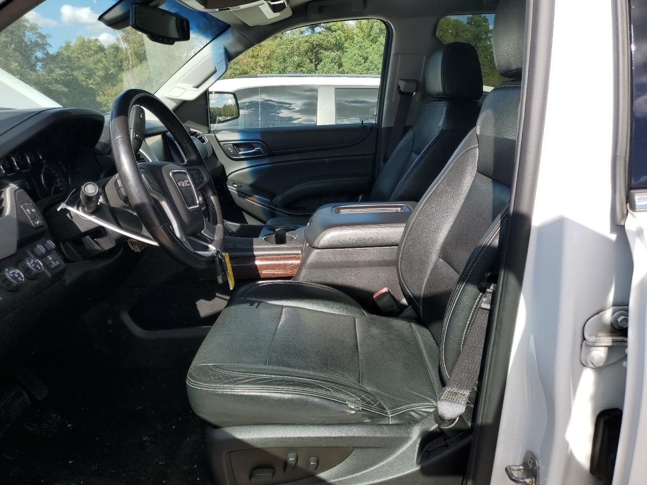 2016 GMC Yukon Xl K1500 Sle VIN: 1GKS2FKC4GR303368 Lot: 85346775