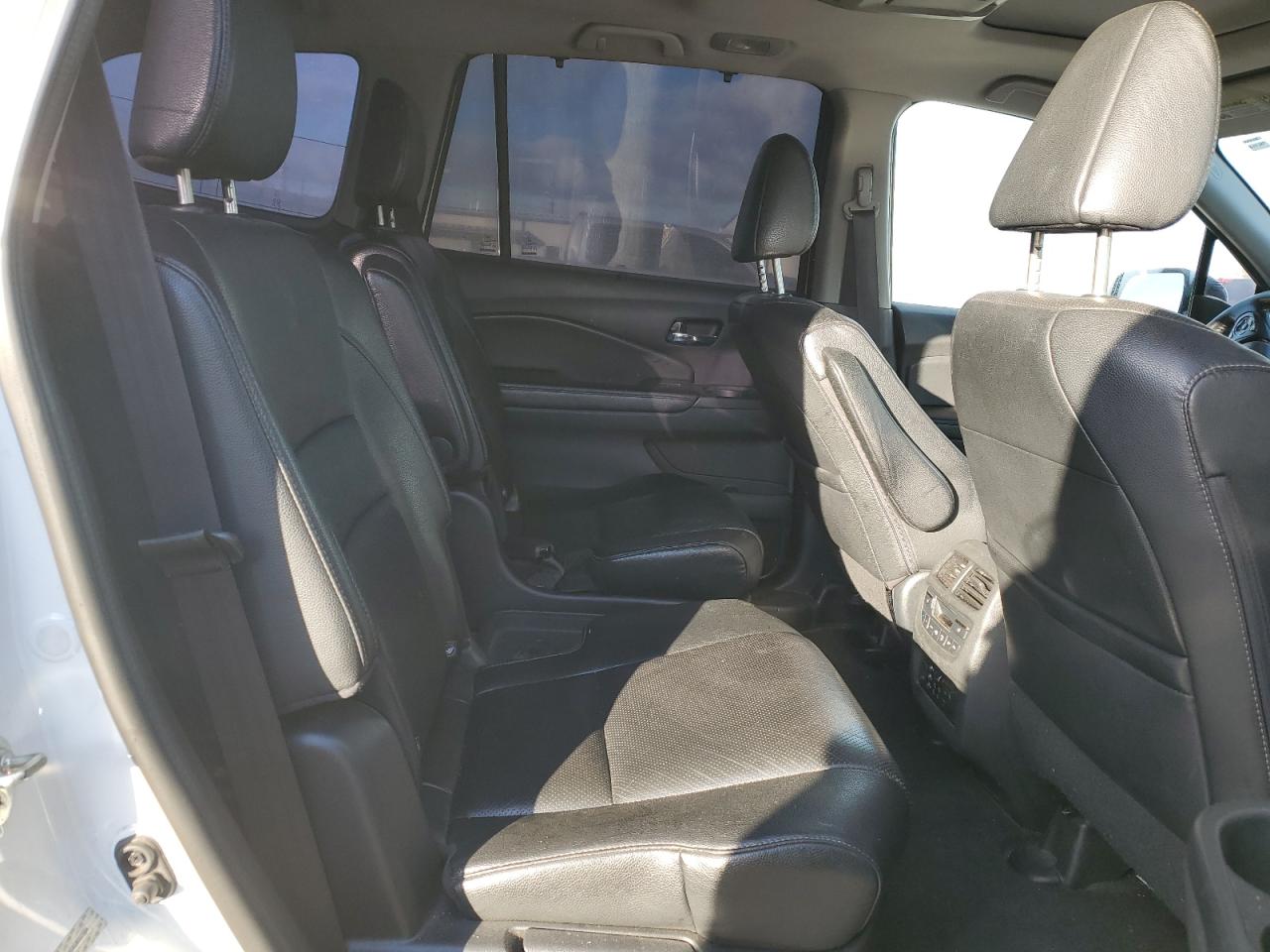 2016 Honda Pilot Elite VIN: 5FNYF6H0XGB002004 Lot: 90694745