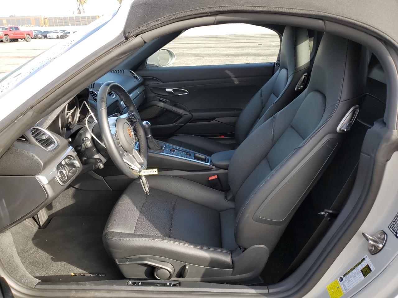 2024 Porsche Boxster Base VIN: WP0CA2A89RK205229 Lot: 85152345