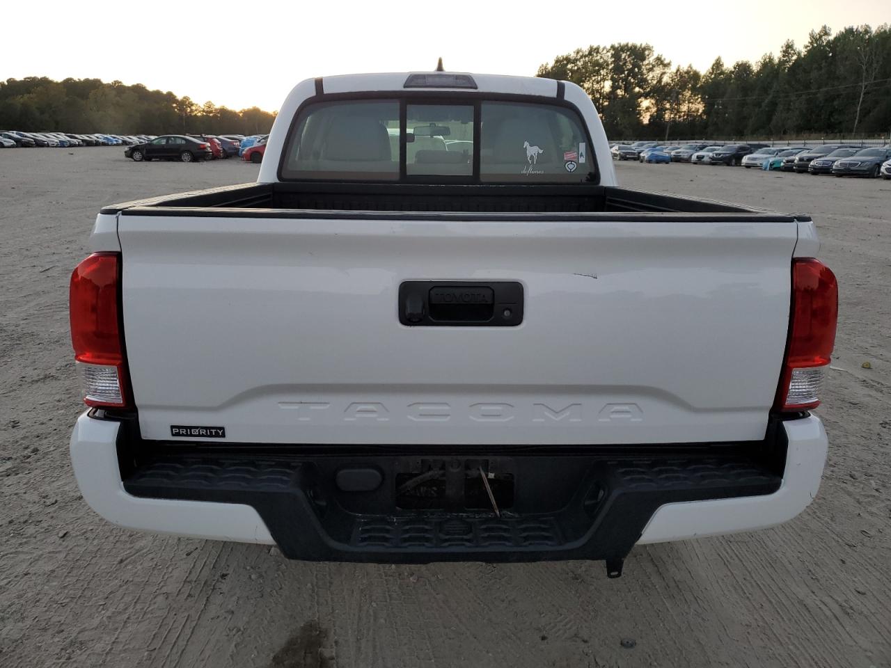 2016 Toyota Tacoma Double Cab VIN: 5TFAX5GN3GX060483 Lot: 82239215