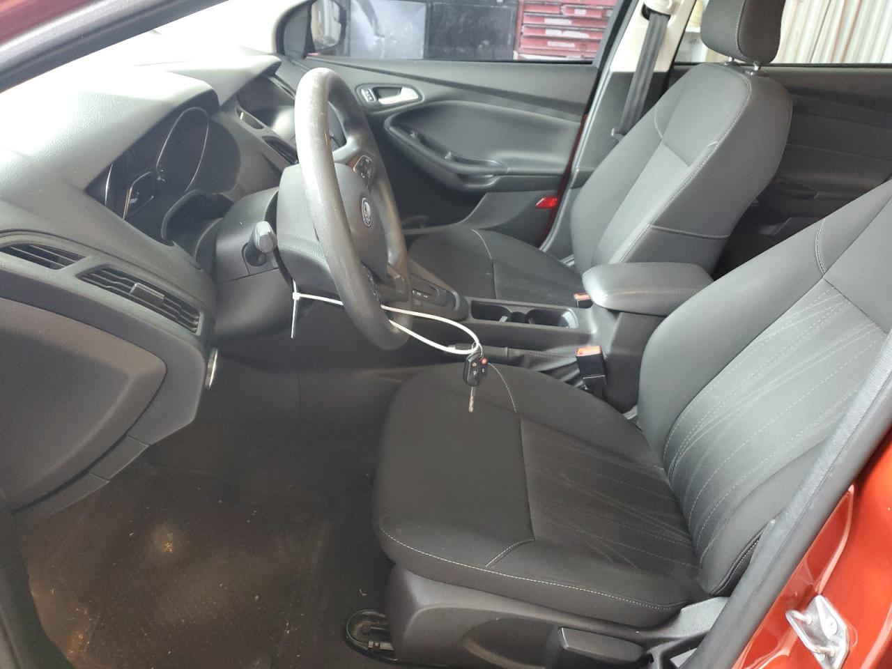 2018 Ford Focus Se VIN: 1FADP3F29JL259678 Lot: 86283945