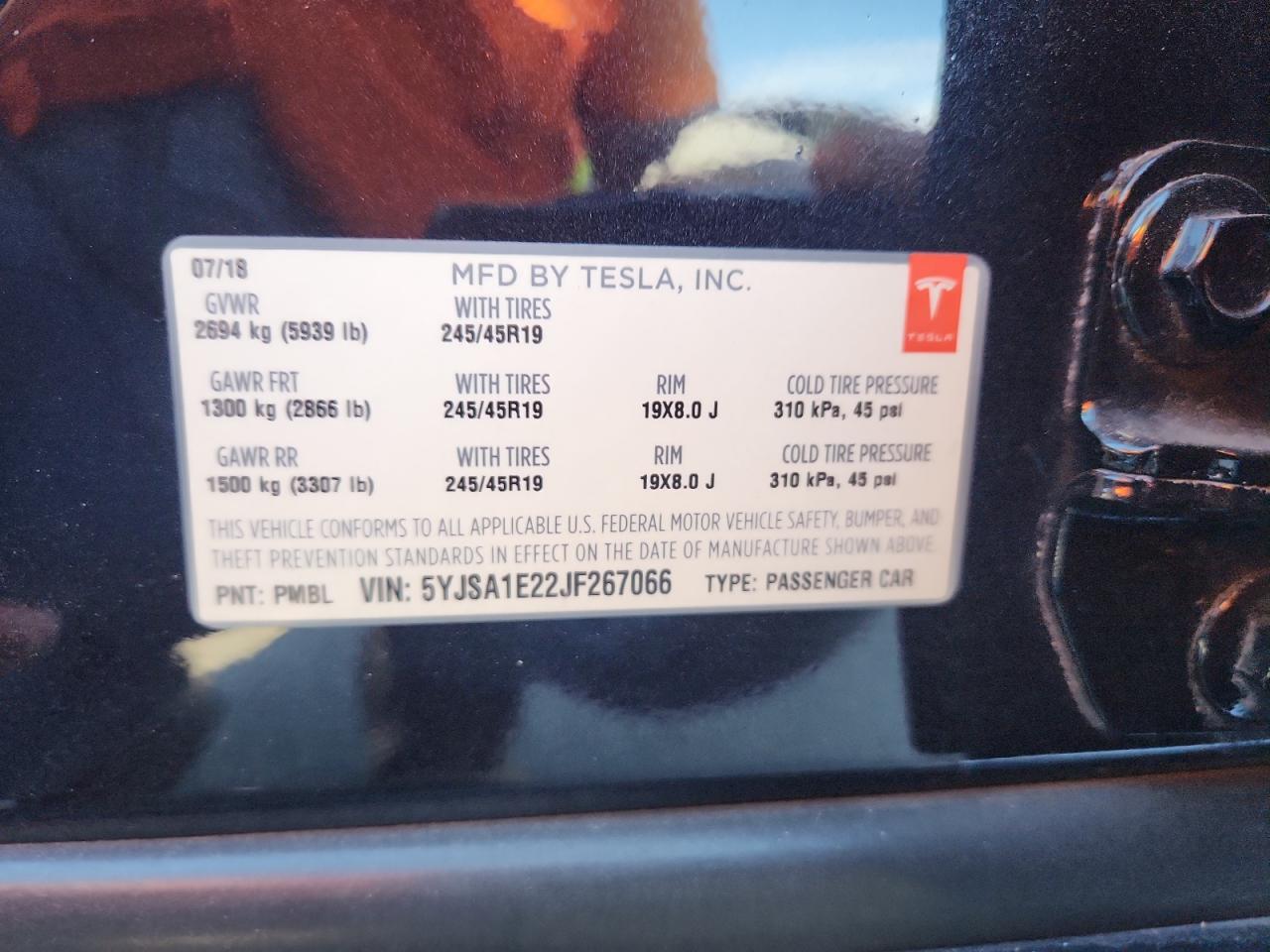 2018 Tesla Model S VIN: 5YJSA1E22JF267066 Lot: 82395405