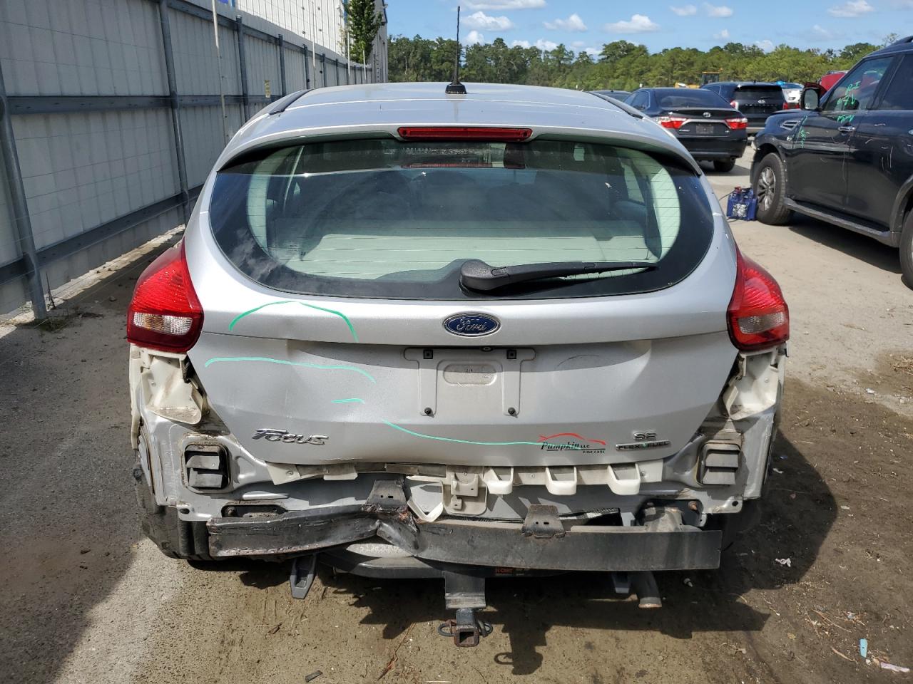 2016 Ford Focus Se VIN: 1FADP3K25GL242617 Lot: 85135045