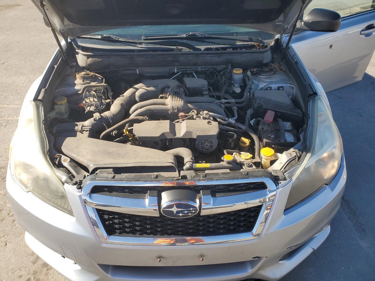 2014 Subaru Legacy 2.5I VIN: 4S3BMBA61E3037740 Lot: 81656075