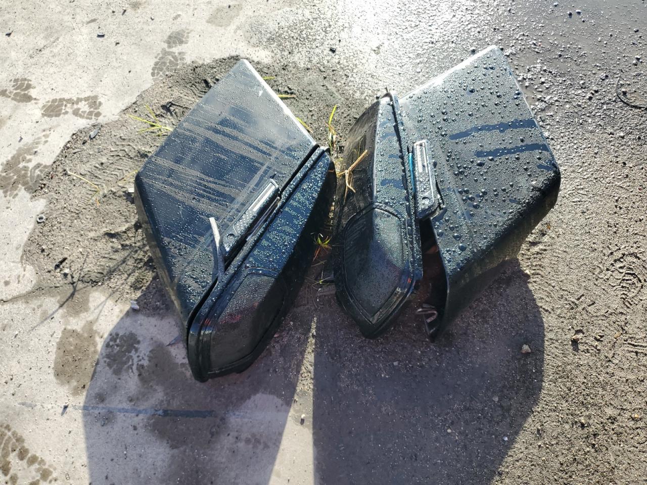 2017 Harley-Davidson Fltrxs Road Glide Special VIN: 1HD1KTC12HB615619 Lot: 86802355