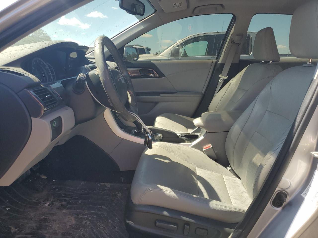 2017 Honda Accord Exl VIN: 1HGCR3F80HA029037 Lot: 85925665