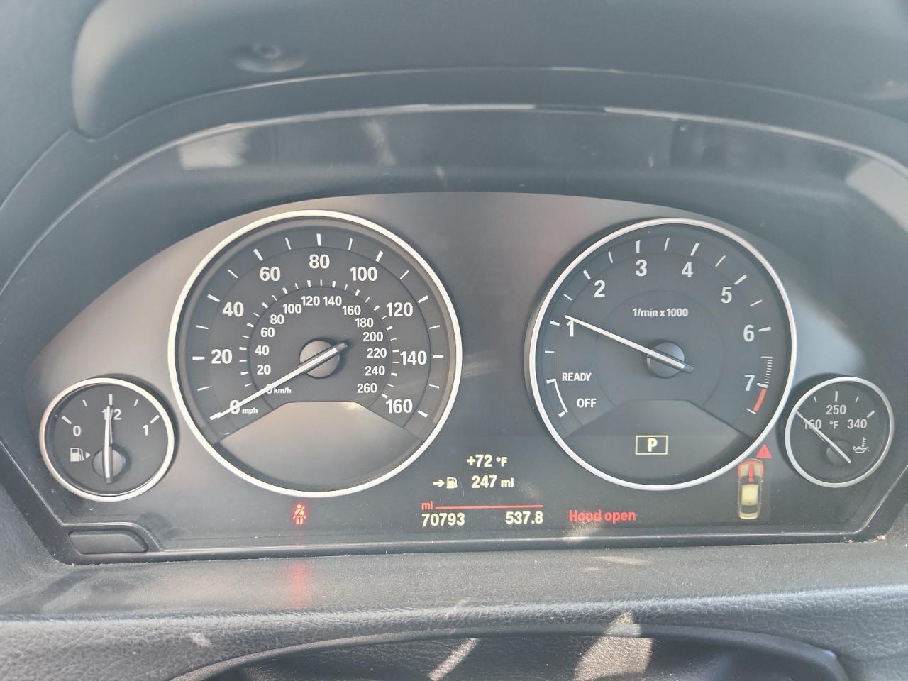 Фото: WBA8E1G30HNU18287