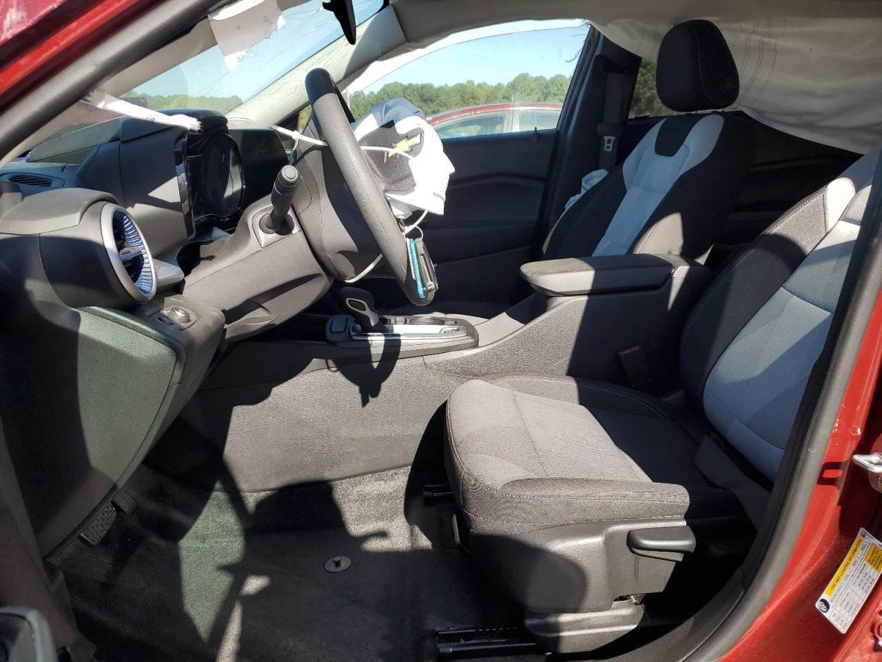 2025 Chevrolet Trax Ls VIN: KL77LFEPXSC221389 Lot: 86172655
