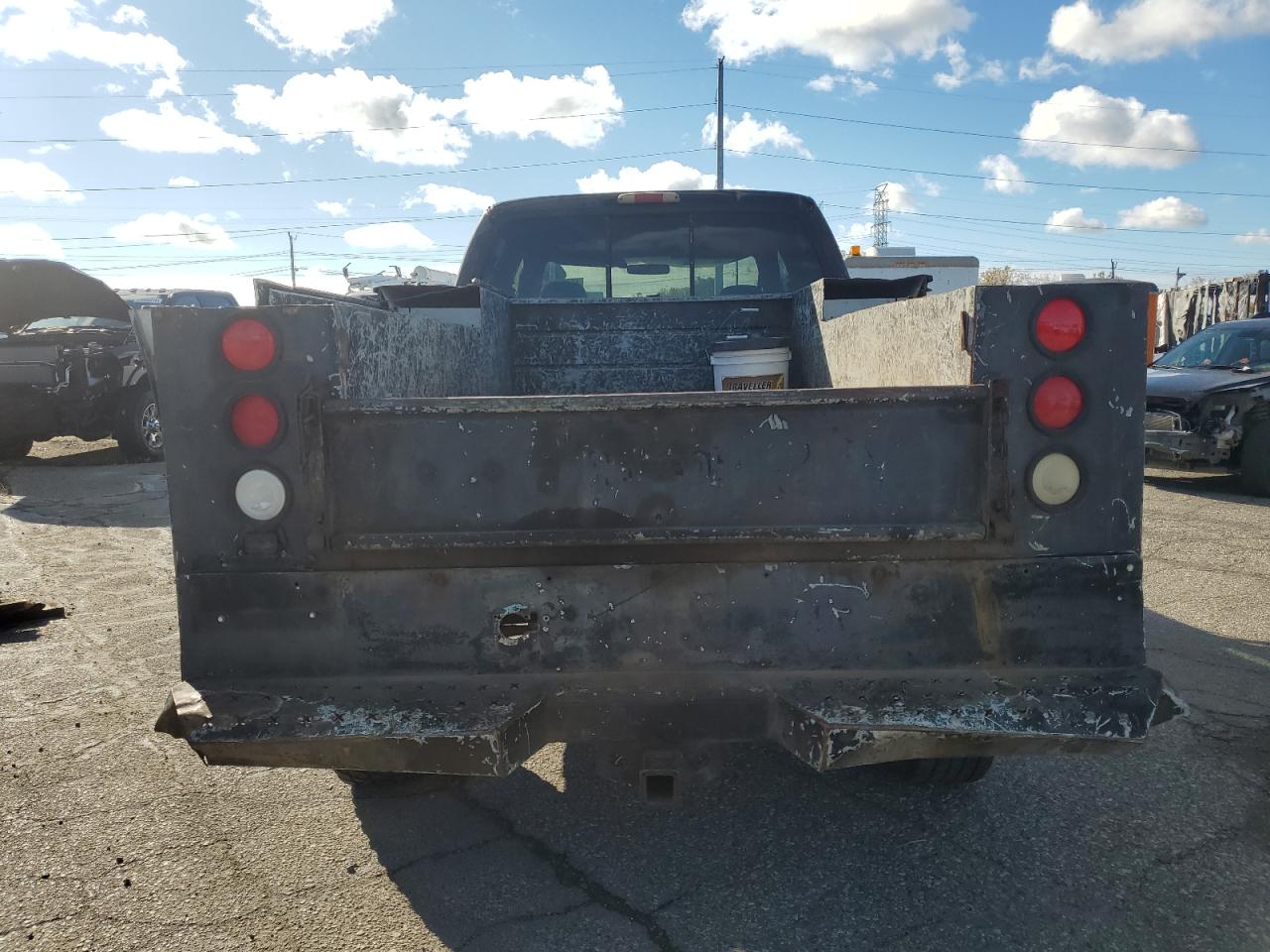 2002 Ford F250 Super Duty Utility / Service Truck VIN: 1FTNW21S42EC38679 Lot: 86487615