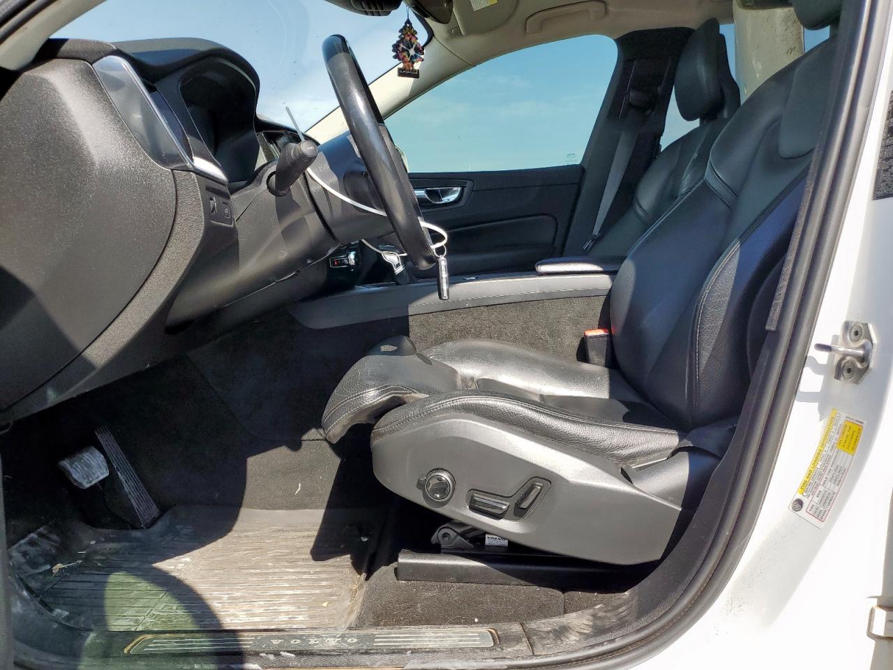 2019 Volvo Xc60 T5 VIN: LYV102RKXKB186768 Lot: 85666365