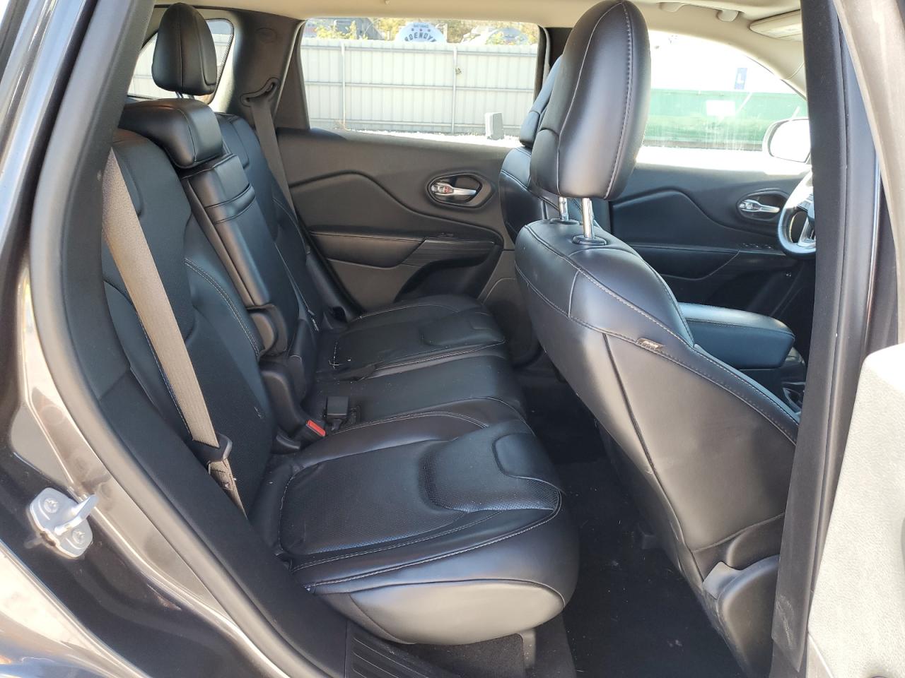 2015 Jeep Cherokee VIN: 1C4PJMDS9FW673647 Lot: 82605285