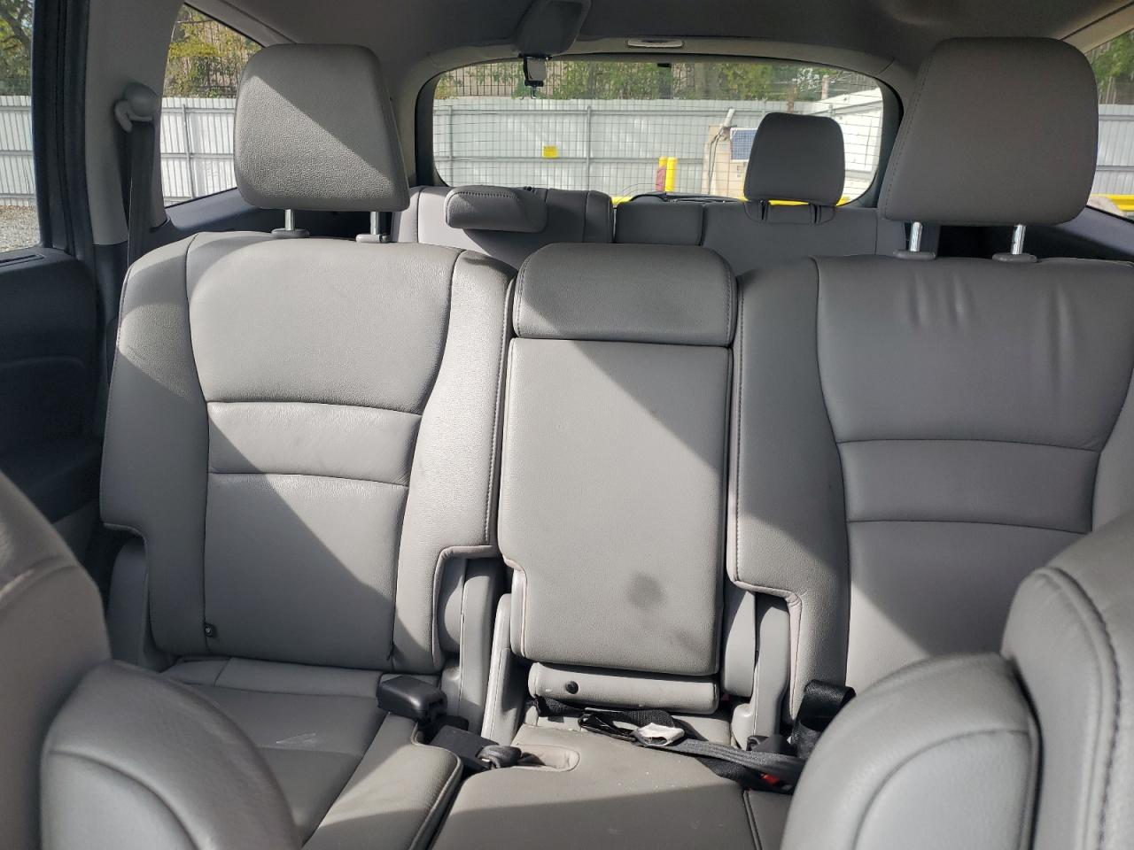 2019 Honda Pilot Touring VIN: 5FNYF6H96KB043107 Lot: 86123445