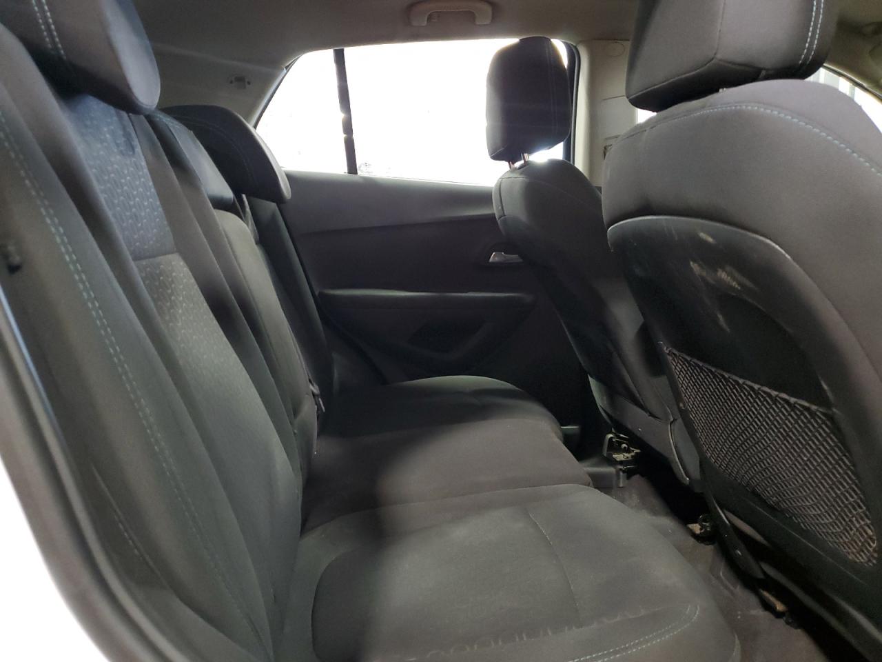 2016 Chevrolet Trax Ls VIN: 3GNCJKSB2GL273093 Lot: 83965885