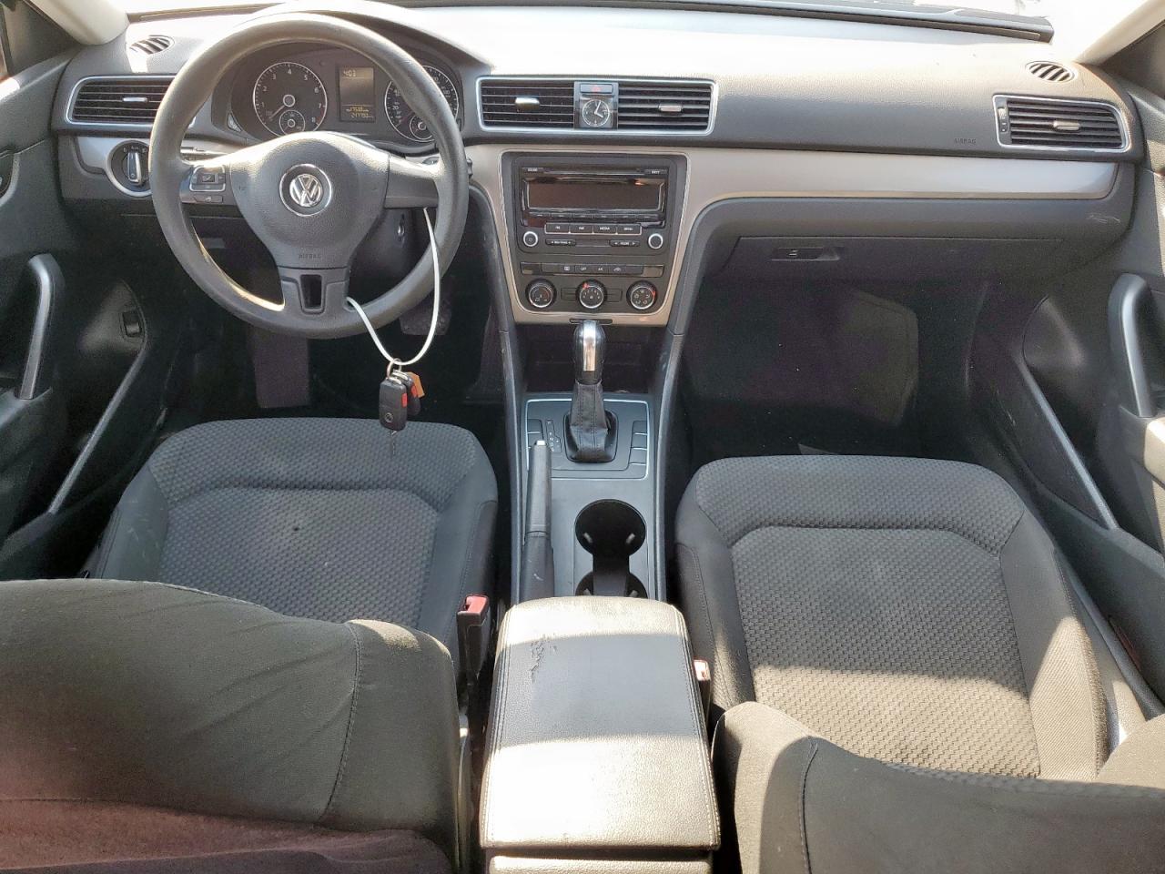 2013 Volkswagen Passat S VIN: 1VWAP7A3XDC070804 Lot: 81911955