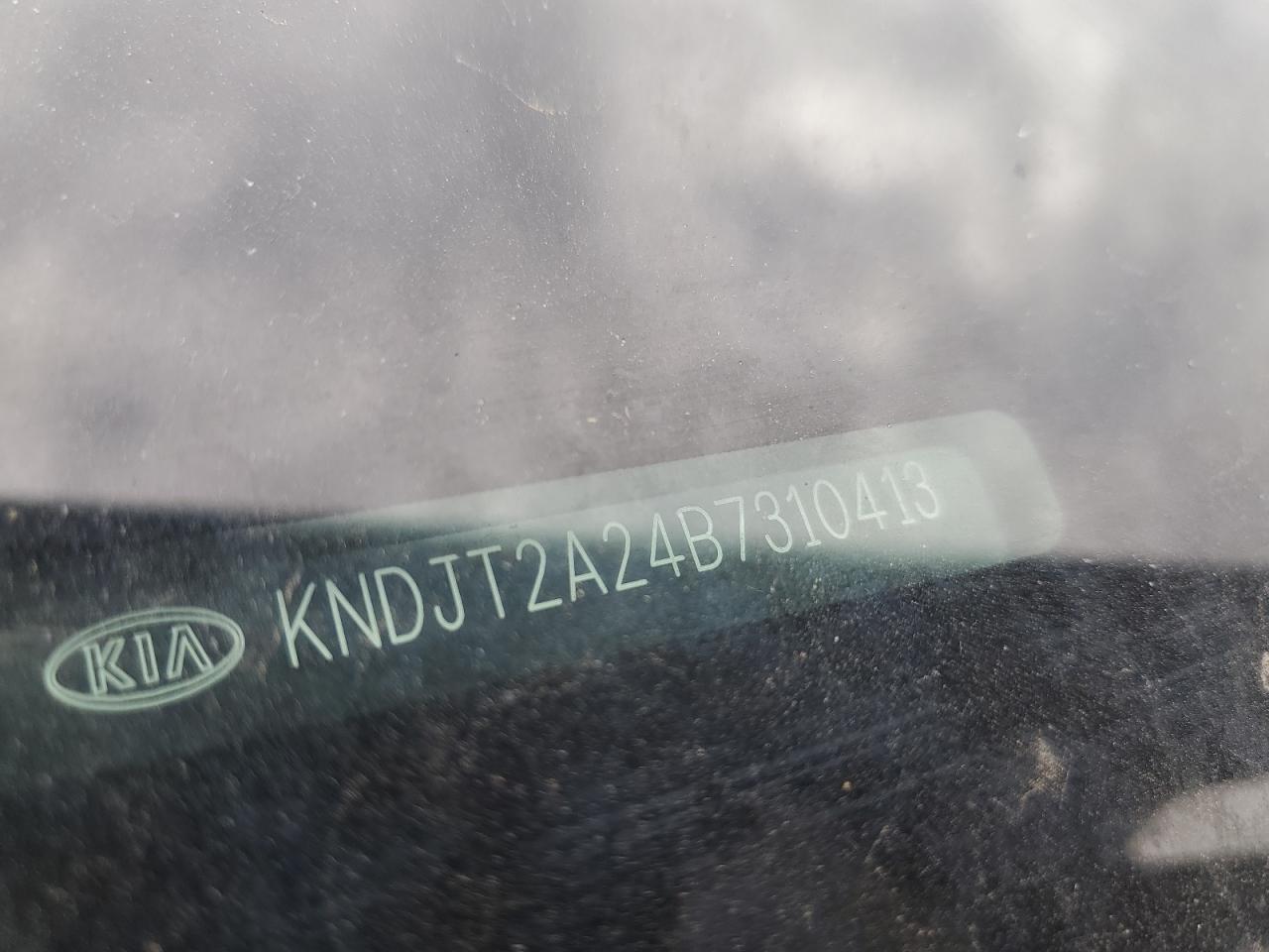 2011 Kia Soul + VIN: KNDJT2A24B7310413 Lot: 86266005