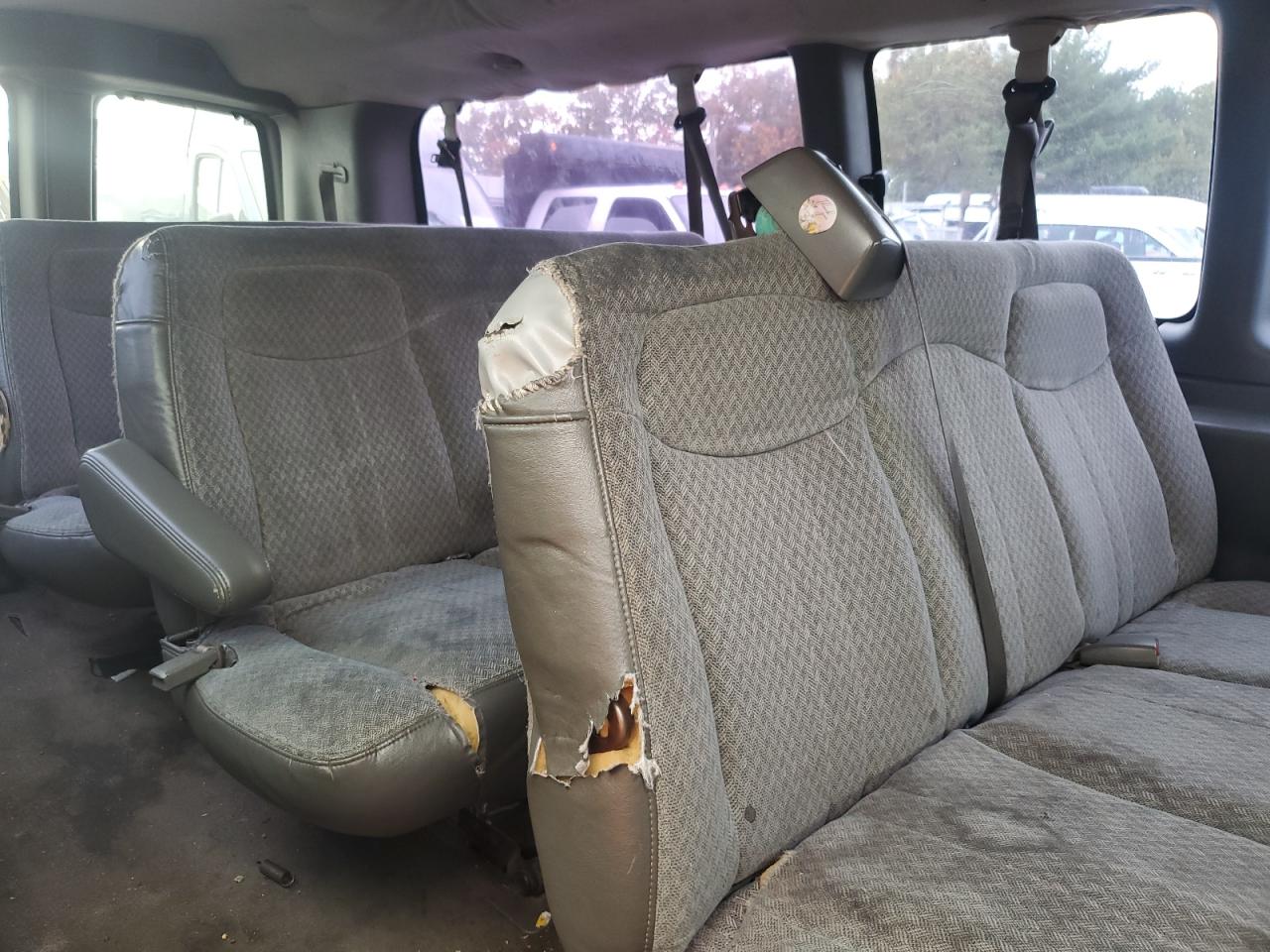 2005 Chevrolet Express G3500 VIN: 1GAHG39U651118814 Lot: 86552405