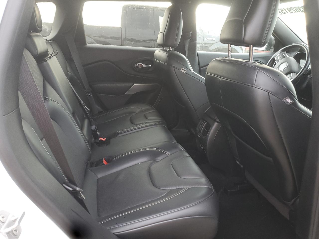 2021 Jeep Cherokee Latitude Lux VIN: 1C4PJMMX8MD210239 Lot: 90352915