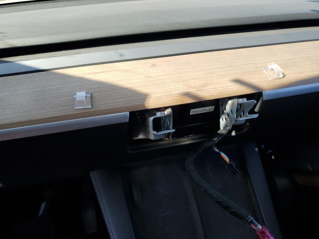 2024 Tesla Model Y VIN: 7SAYGDEE2RA234455 Lot: 90511515