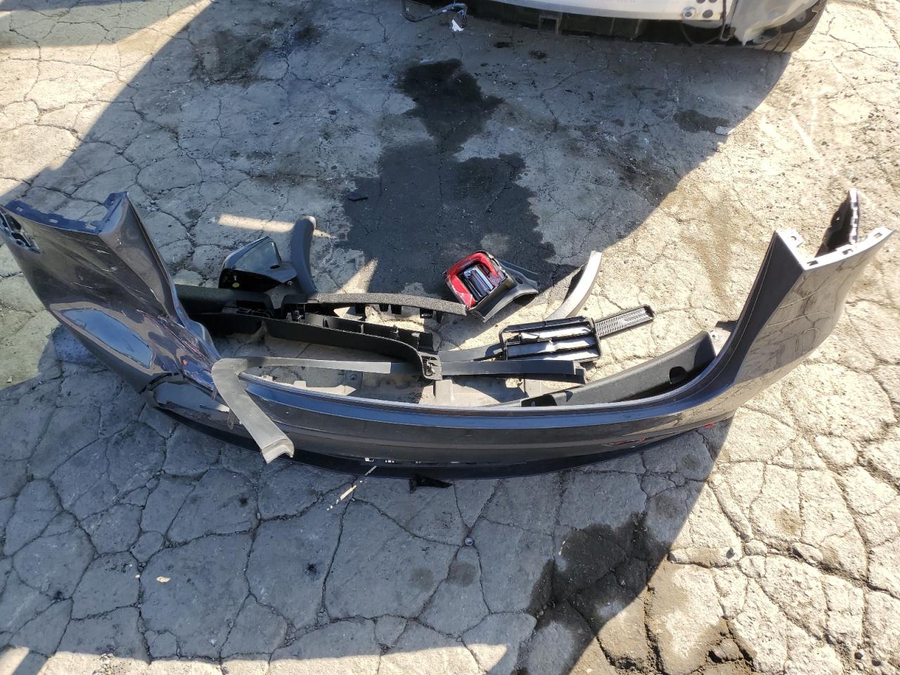 2023 Tesla Model Y VIN: 7SAYGDEE4PA028888 Lot: 89461655