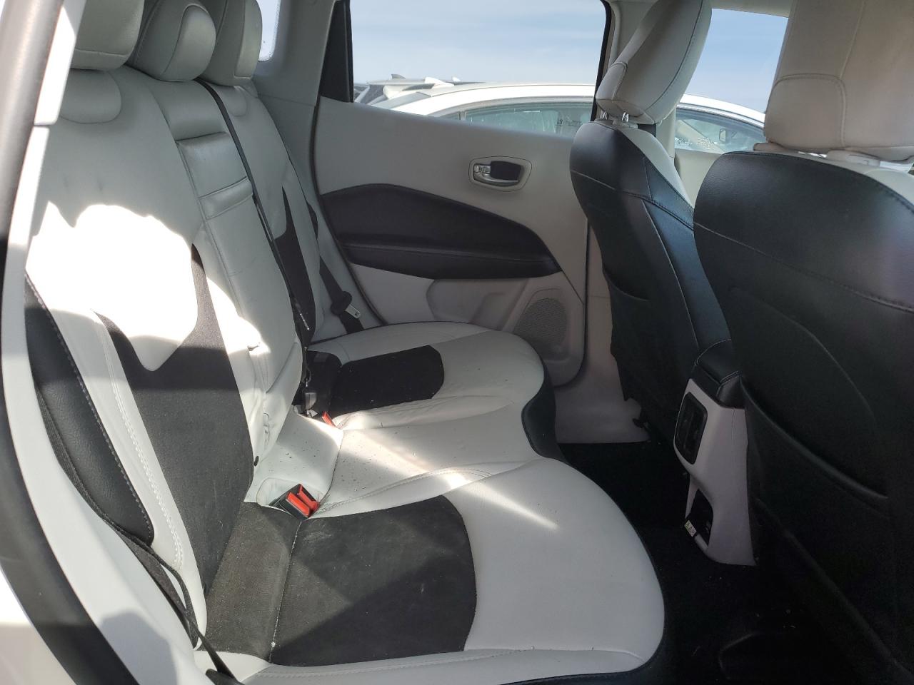 2019 Jeep Compass Latitude VIN: 3C4NJDBB5KT601483 Lot: 87389745