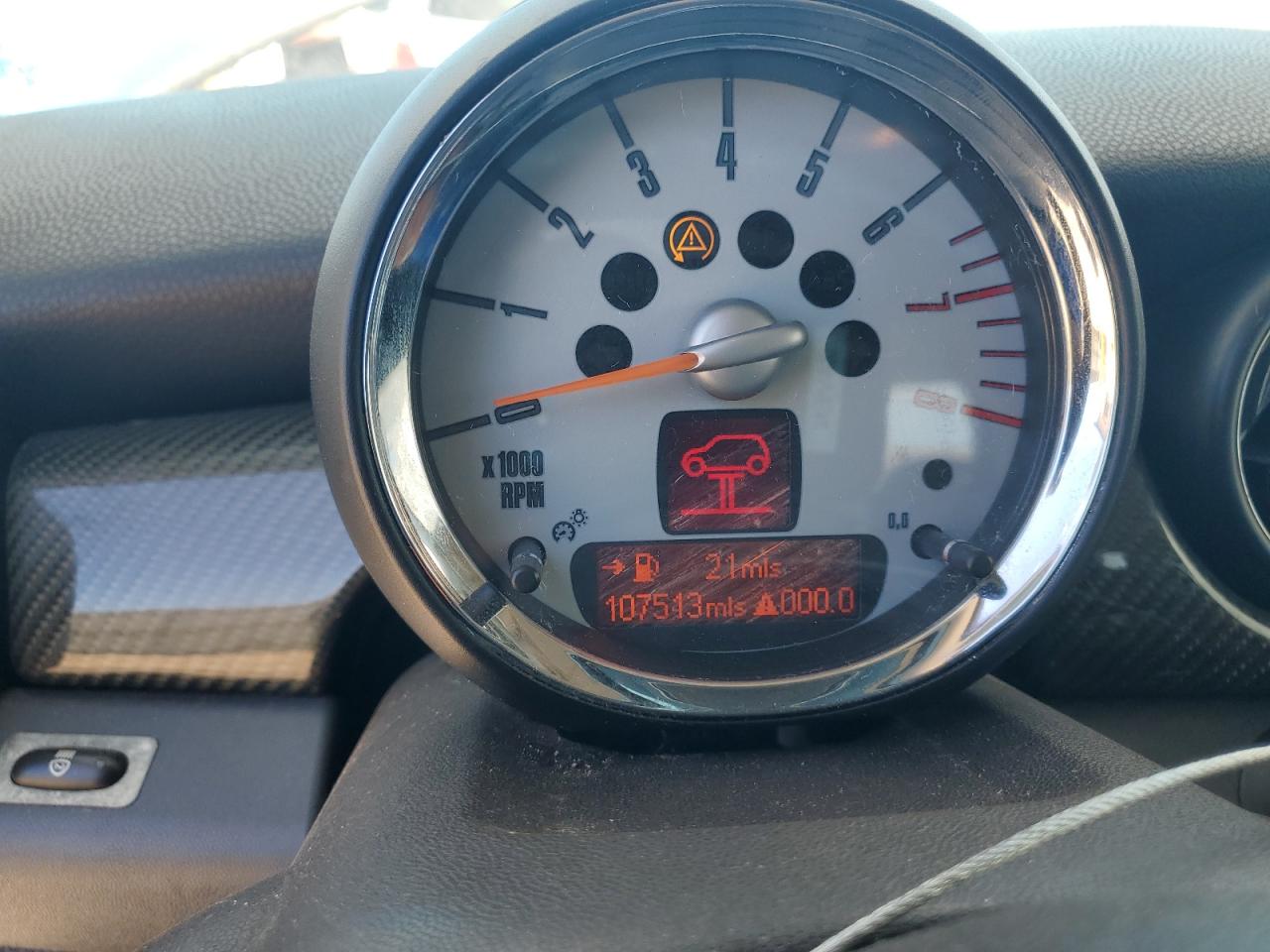2008 Mini Cooper S VIN: WMWMF73518TT86953 Lot: 85202835