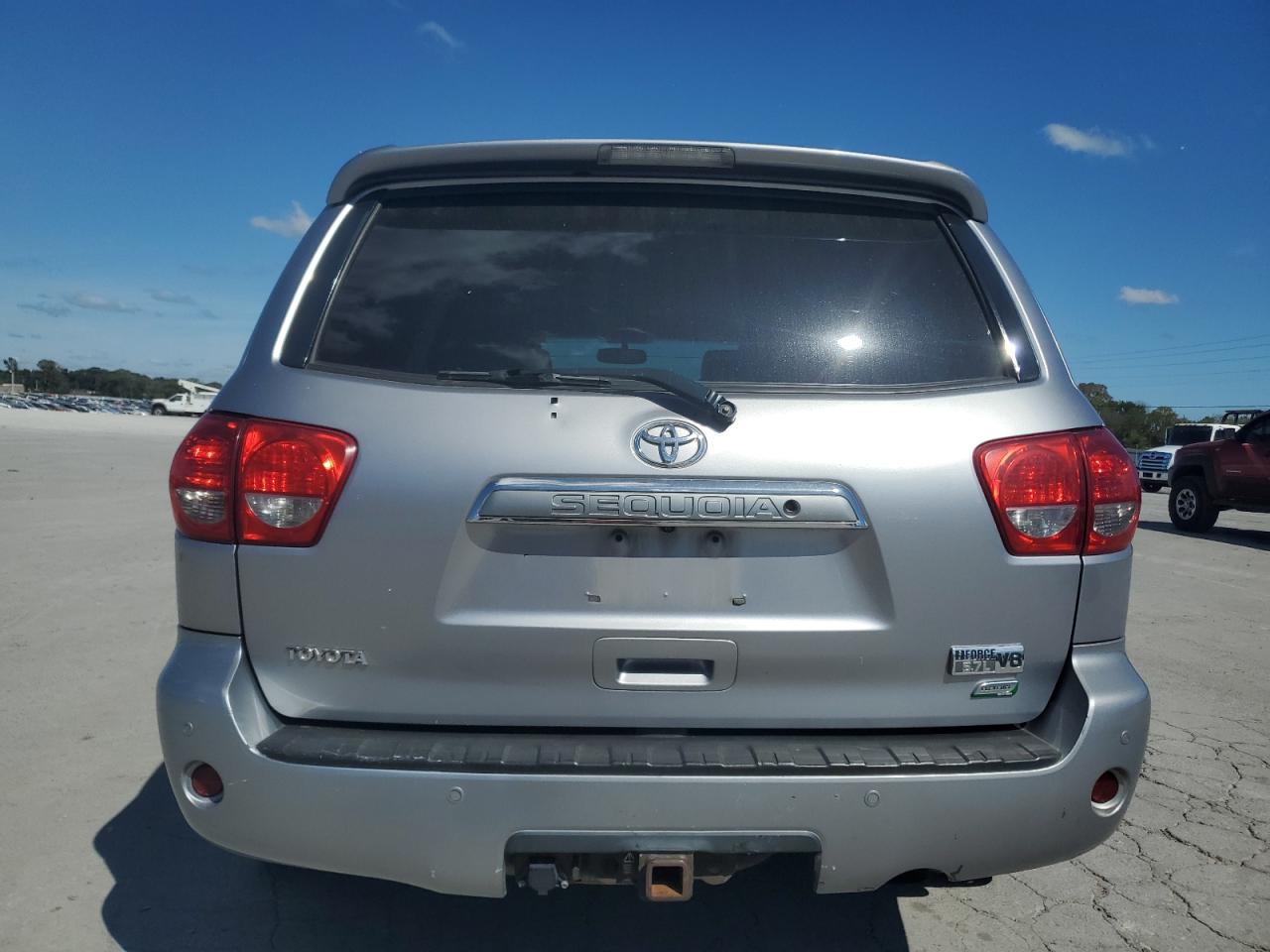 2010 Toyota Sequoia Platinum VIN: 5TDDW5G14AS036431 Lot: 84908105