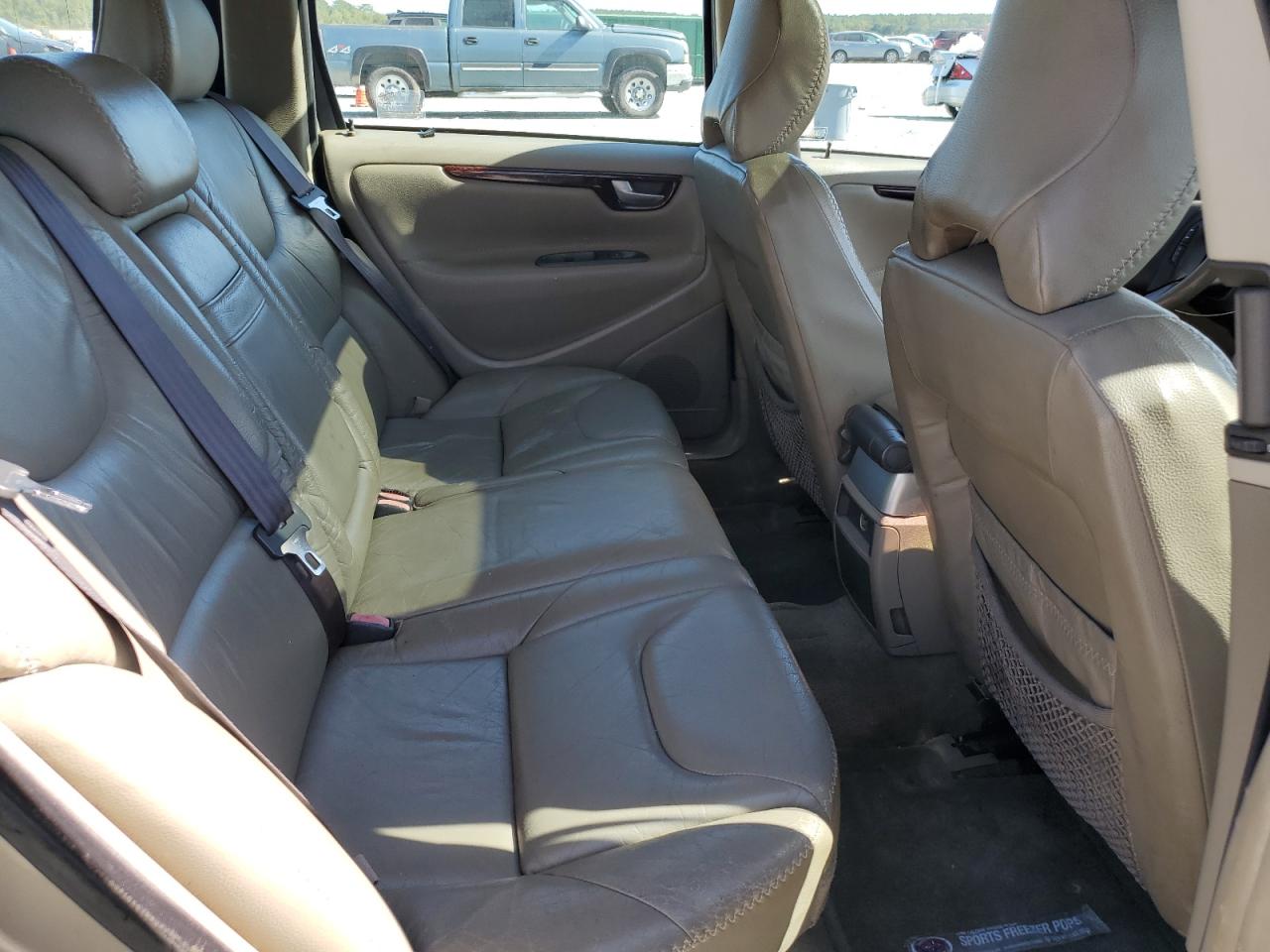 2002 Volvo V70 Xc VIN: YV1SZ58D221059884 Lot: 85126745