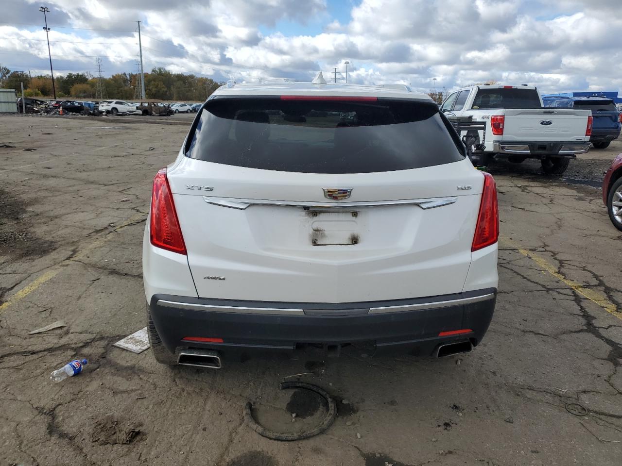 2018 Cadillac Xt5 Luxury VIN: 1GYKNDRS1JZ168257 Lot: 82710935