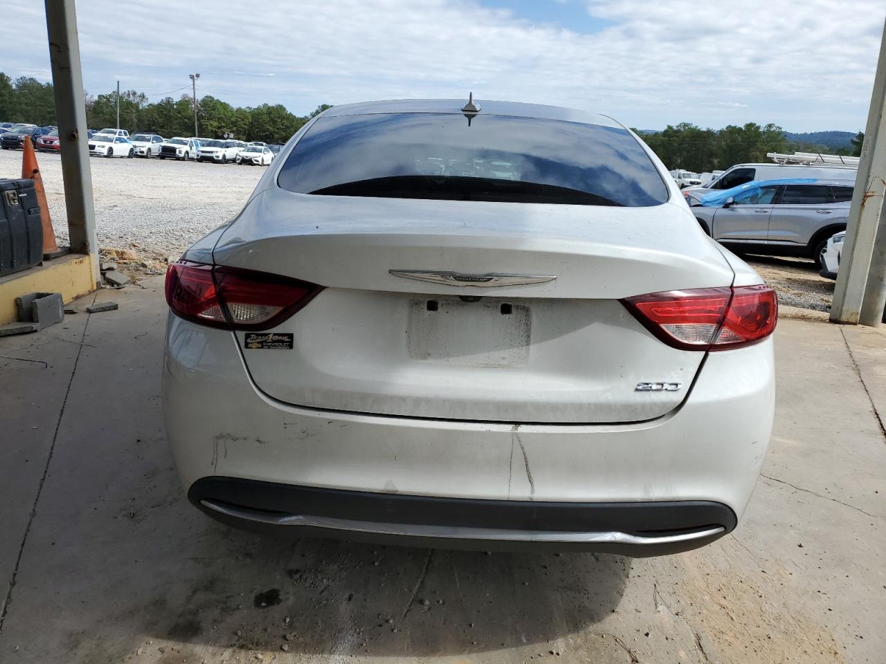 2015 Chrysler 200 Limited VIN: 1C3CCCAB9FN677599 Lot: 82426635