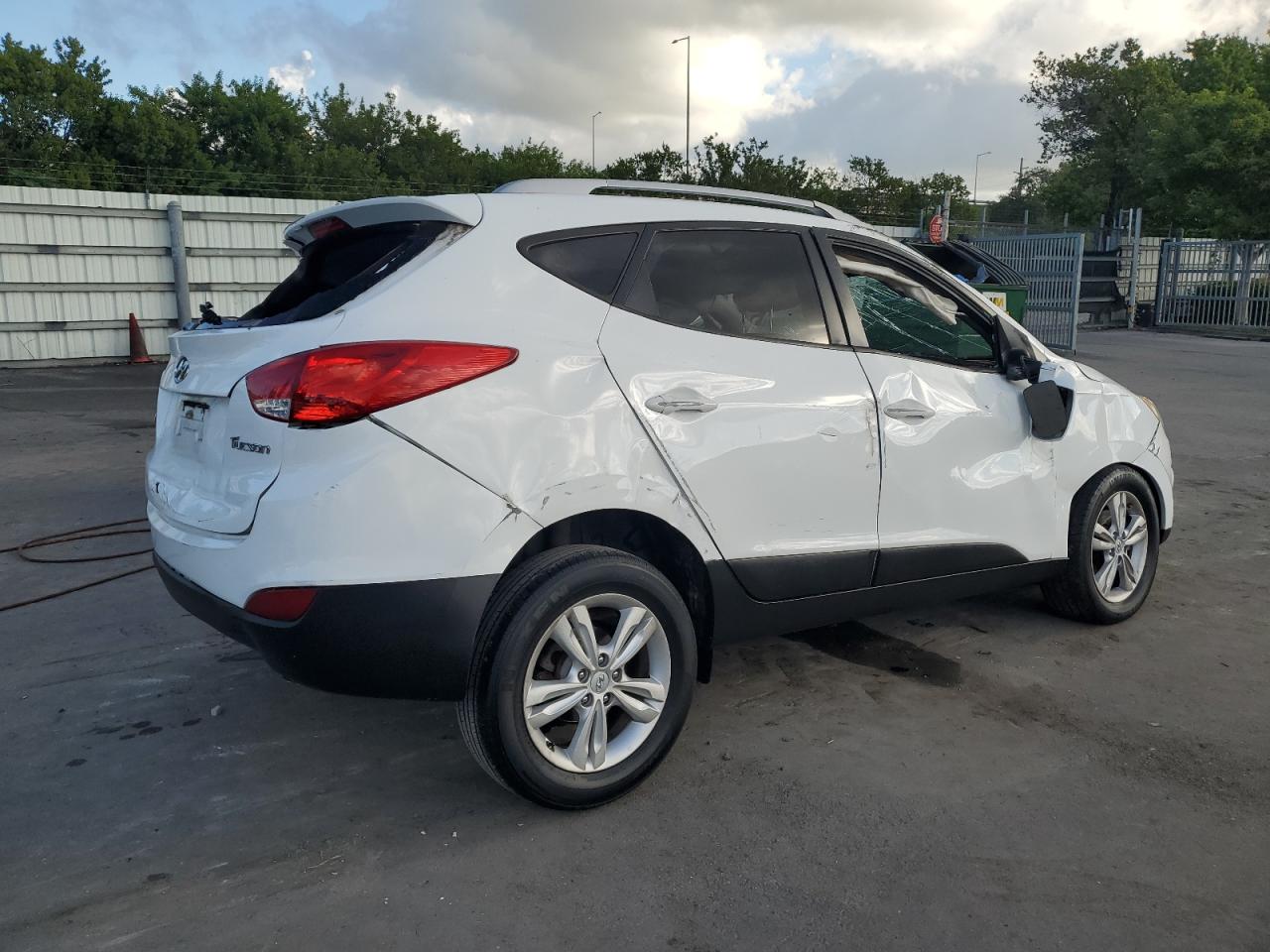 KM8JU3AC6DU757207 2013 Hyundai Tucson Gls 2013 Hyundai Tucson Gls VIN: KM8JU3AC6DU757207 Lot: 89450945