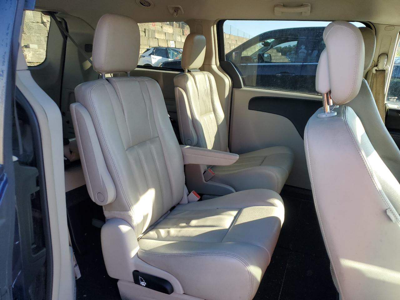 2013 Chrysler Town & Country Touring VIN: 2C4RC1BG9DR526847 Lot: 82281215