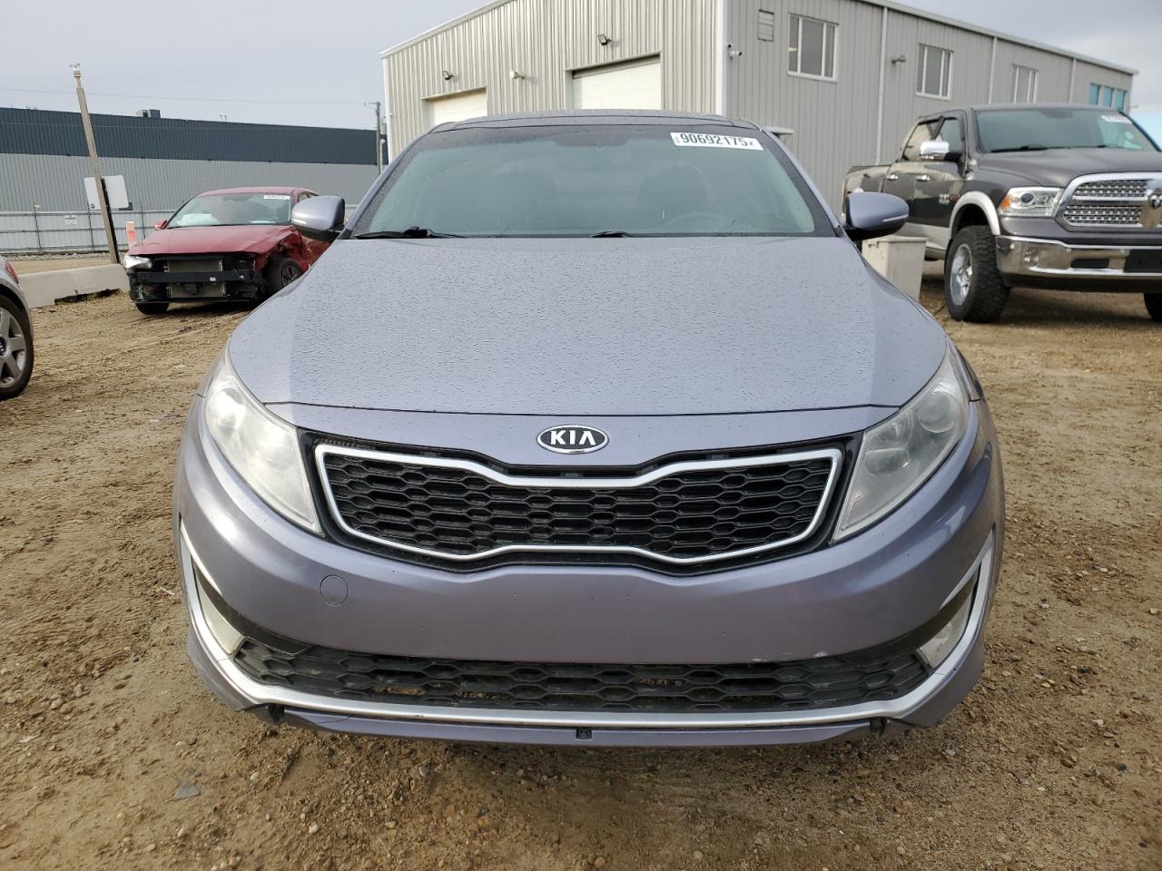2011 Kia Optima Hybrid VIN: KNAGM4AD2B5006977 Lot: 90692175
