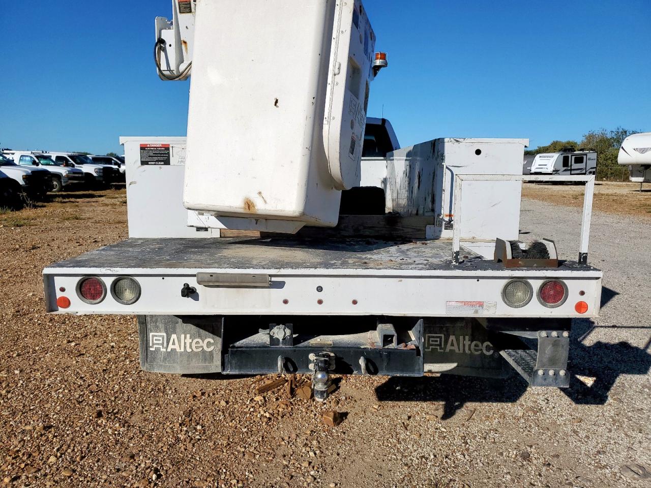 2019 Ford F550 Super Duty Bucket Truck VIN: 1FDUF5HT8KDA12108 Lot: 89823245