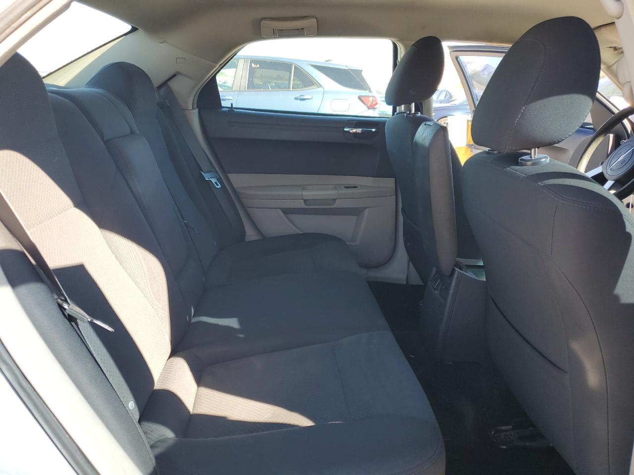 2007 Chrysler 300 VIN: 2C3LA43RX7H807129 Lot: 87305225