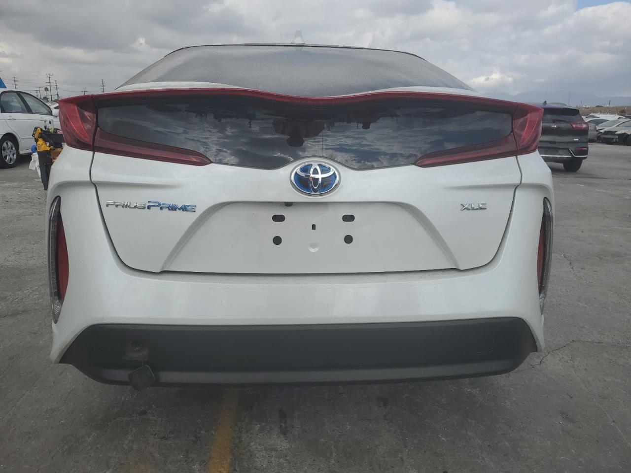 2021 Toyota Prius Prime Le VIN: JTDKAMFP1M3190154 Lot: 86314715