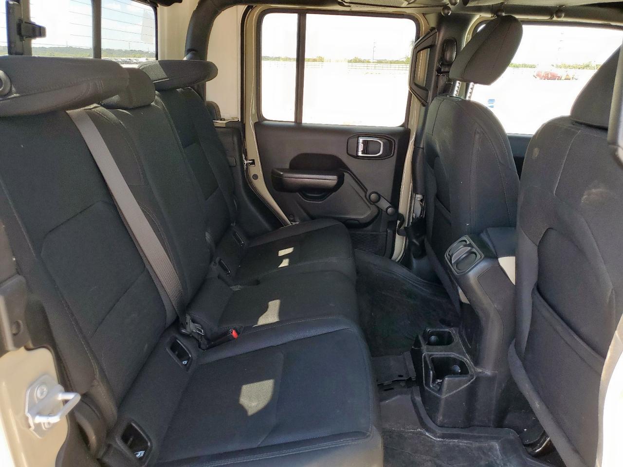 2020 Jeep Gladiator Sport VIN: 1C6HJTAG0LL165103 Lot: 84199355