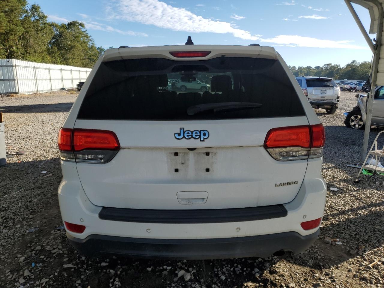 2018 Jeep Grand Cherokee Laredo VIN: 1C4RJEAGXJC197448 Lot: 84834485