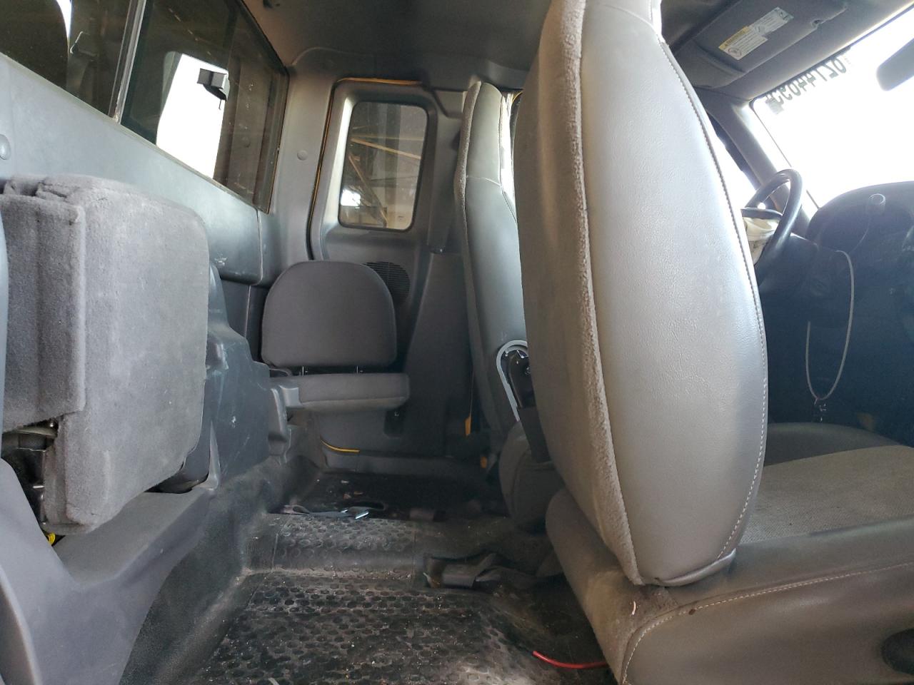 2001 Ford Ranger Super Cab VIN: 1FTZR15E41TA36877 Lot: 82744895