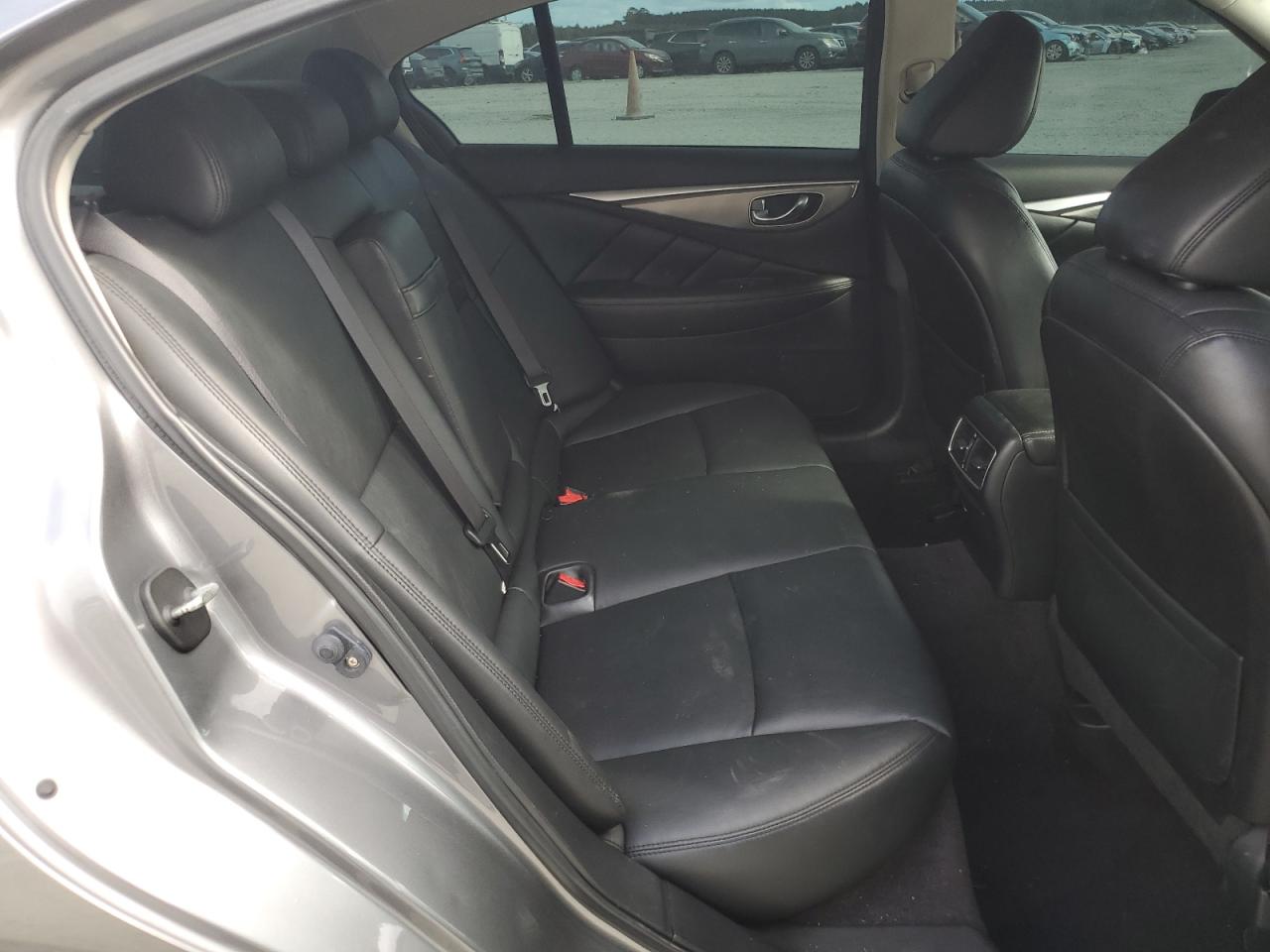 2015 Infiniti Q50 Base VIN: JN1BV7AP8FM330097 Lot: 85739125