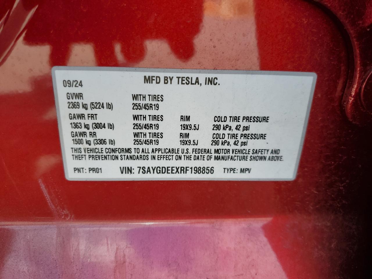 2024 Tesla Model Y VIN: 7SAYGDEEXRF198856 Lot: 90232255