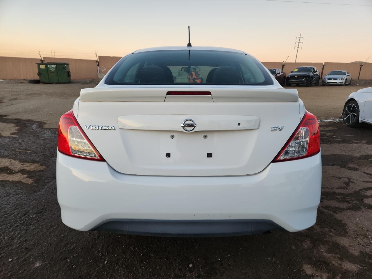 2018 Nissan Versa S VIN: 3N1CN7AP0JL823649 Lot: 90394275