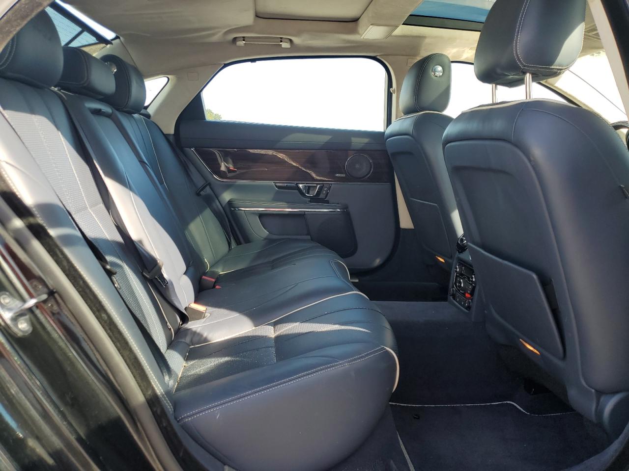 2015 Jaguar Xjl Portfolio VIN: SAJWJ2GD5F8V90462 Lot: 89845615