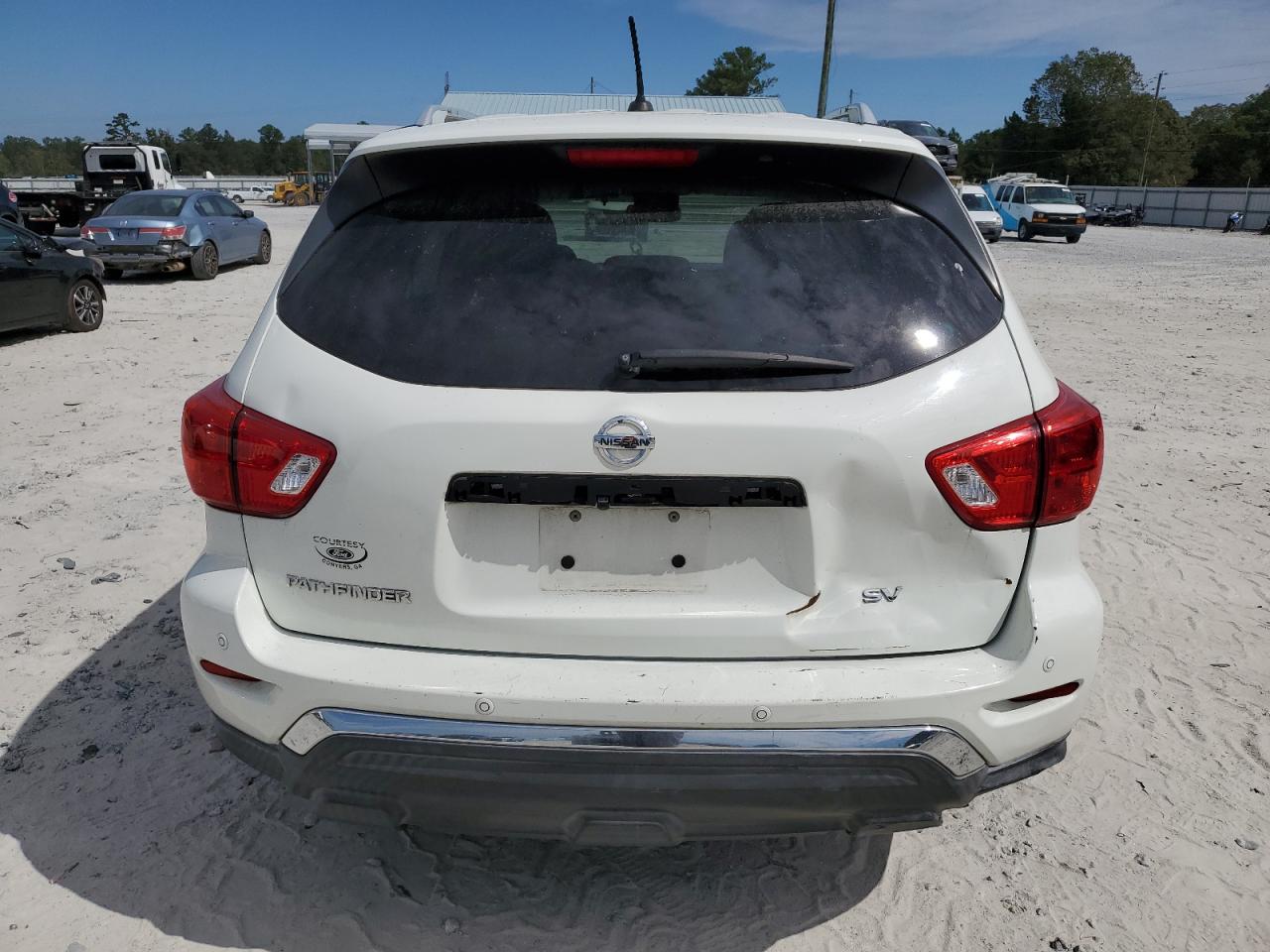 2017 Nissan Pathfinder S VIN: 5N1DR2MN8HC673181 Lot: 81939595