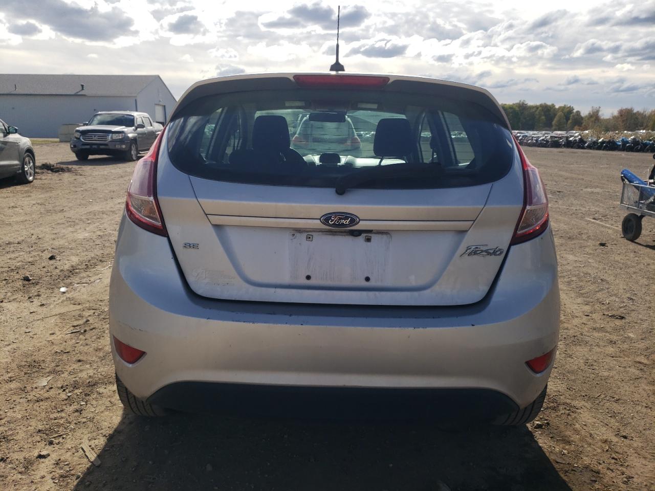 2018 Ford Fiesta Se VIN: 3FADP4EJ6JM127412 Lot: 90617105