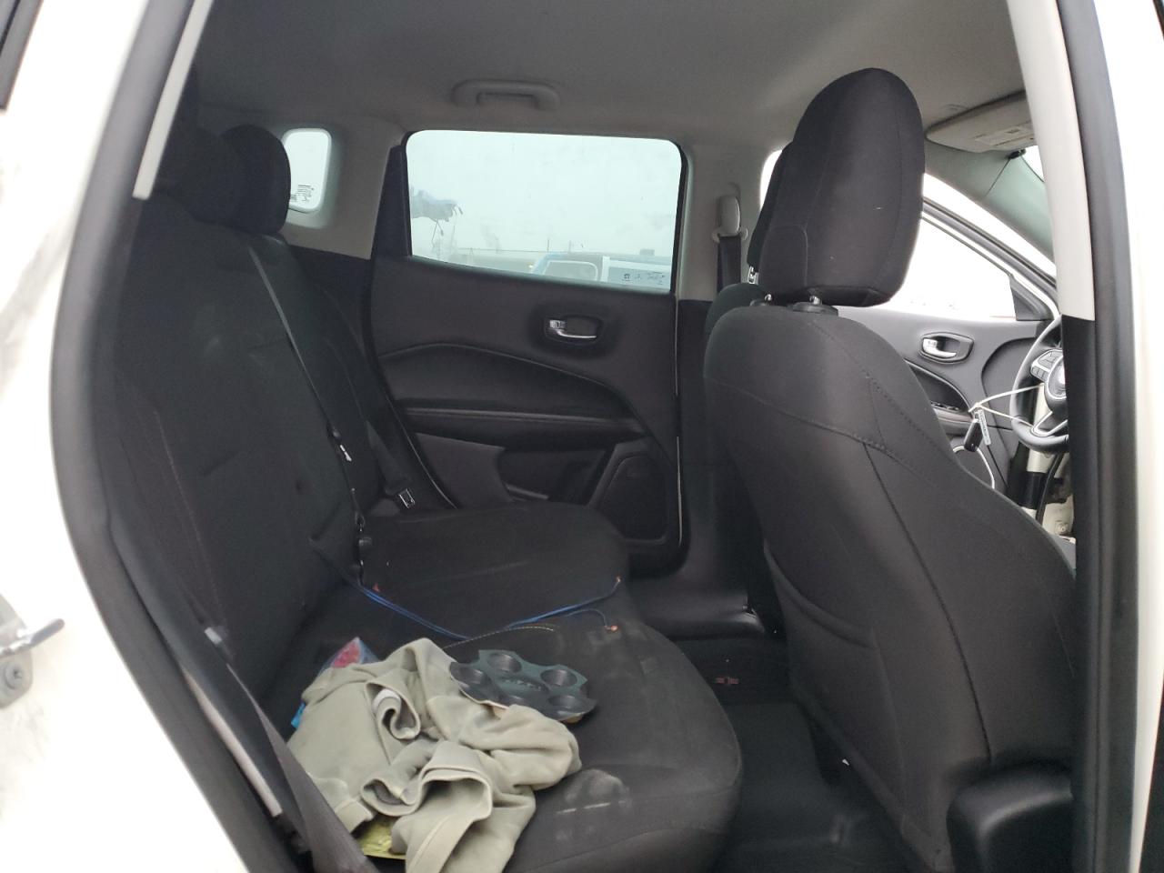 2017 Jeep Compass Sport VIN: 3C4NJCAB8HT672942 Lot: 90732045