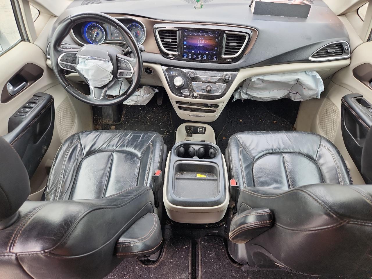 2017 Chrysler Pacifica Touring L VIN: 2C4RC1BG1HR831717 Lot: 87287205