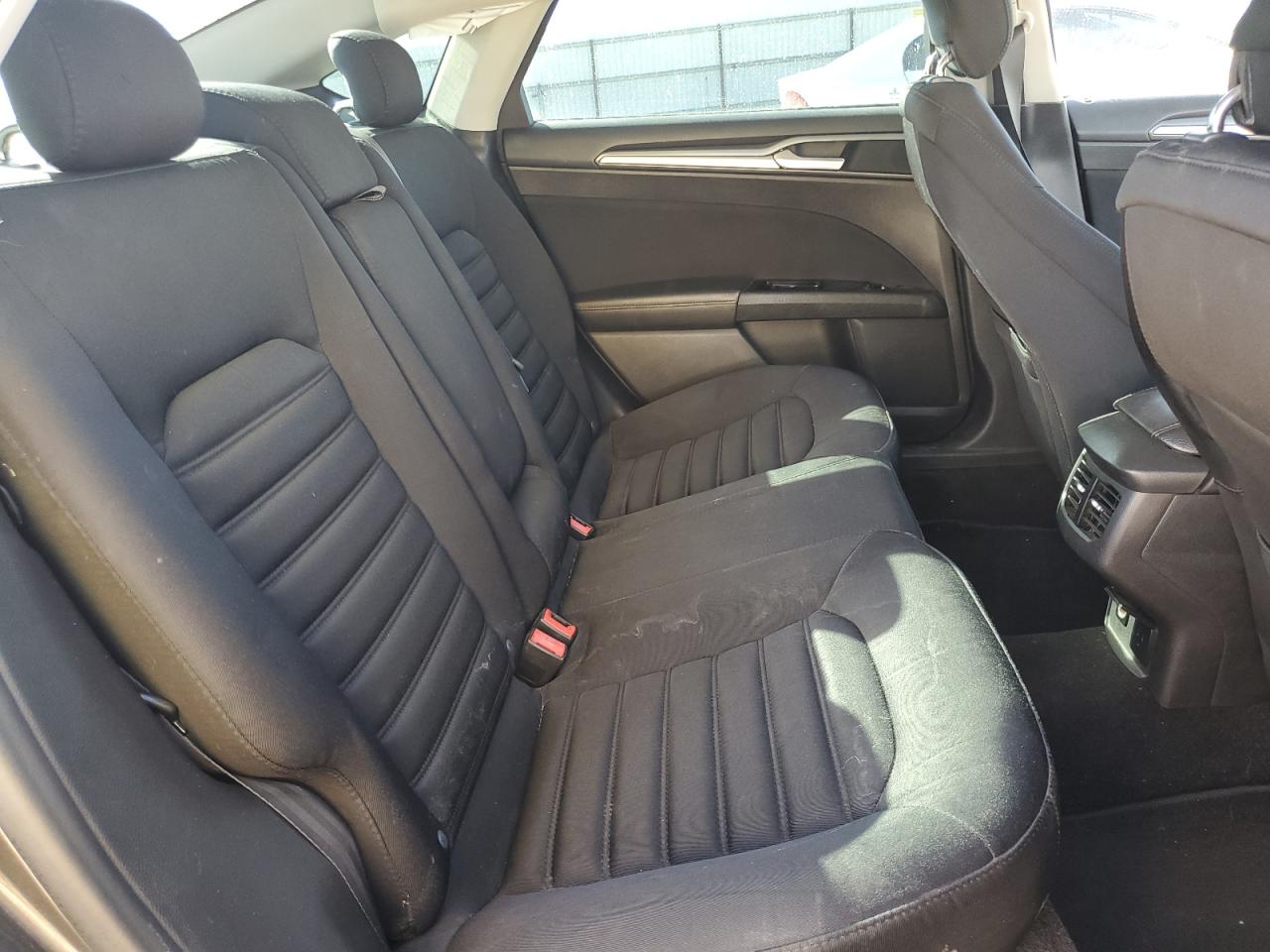 2015 Ford Fusion Se Hybrid VIN: 3FA6P0LU2FR115086 Lot: 85848535