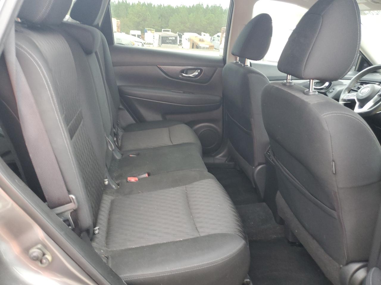 2018 Nissan Rogue S VIN: KNMAT2MT9JP504406 Lot: 85192845