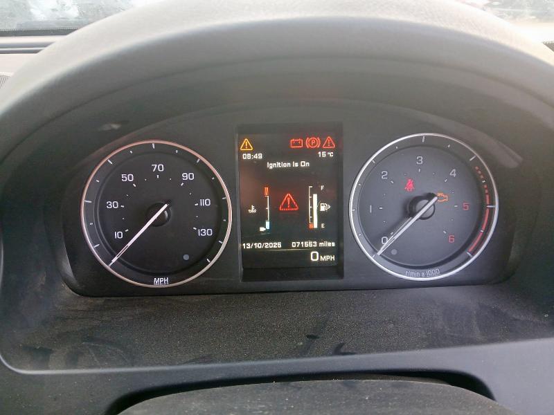 2013 LAND ROVER FREELANDER 2.2 TD4 BLACK AND WHITE 5DR