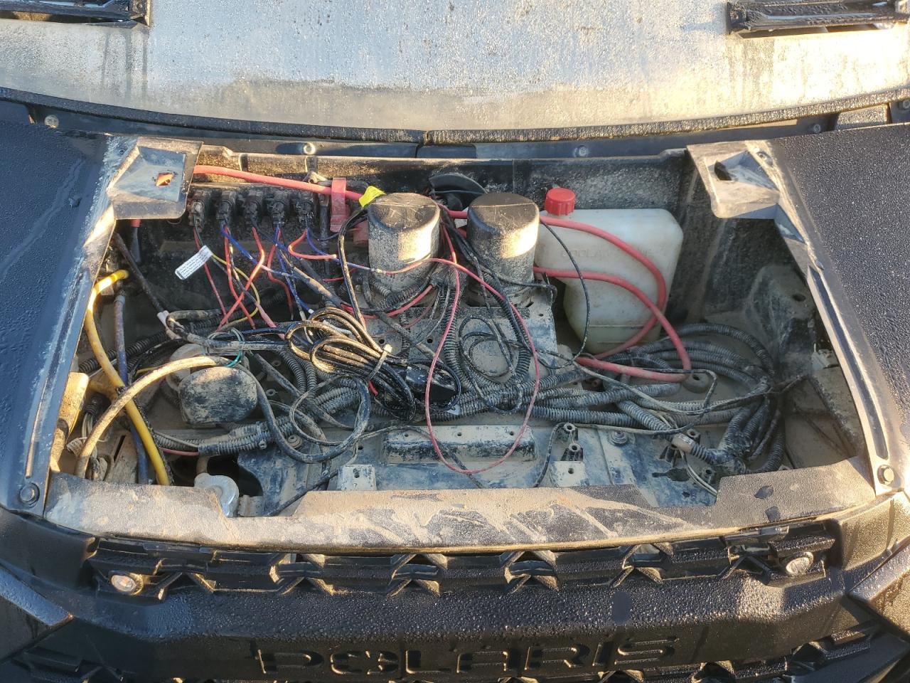 2024 Polaris Ranger Crew Xp 1000 Premium VIN: 4XARSE994R8461143 Lot: 86241075